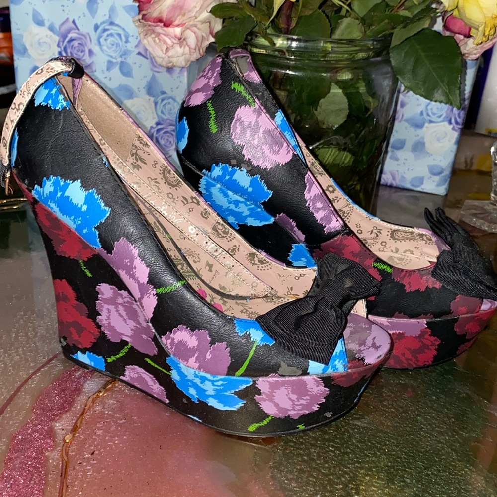 Vintage Rare Floral Purple Blue Betsy Johnson Betsyville Size 8.5